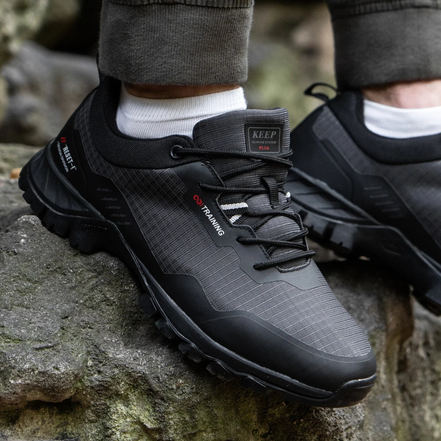 Men Hiking Shoes New Outdoor Climbing Waterproof Non-slip