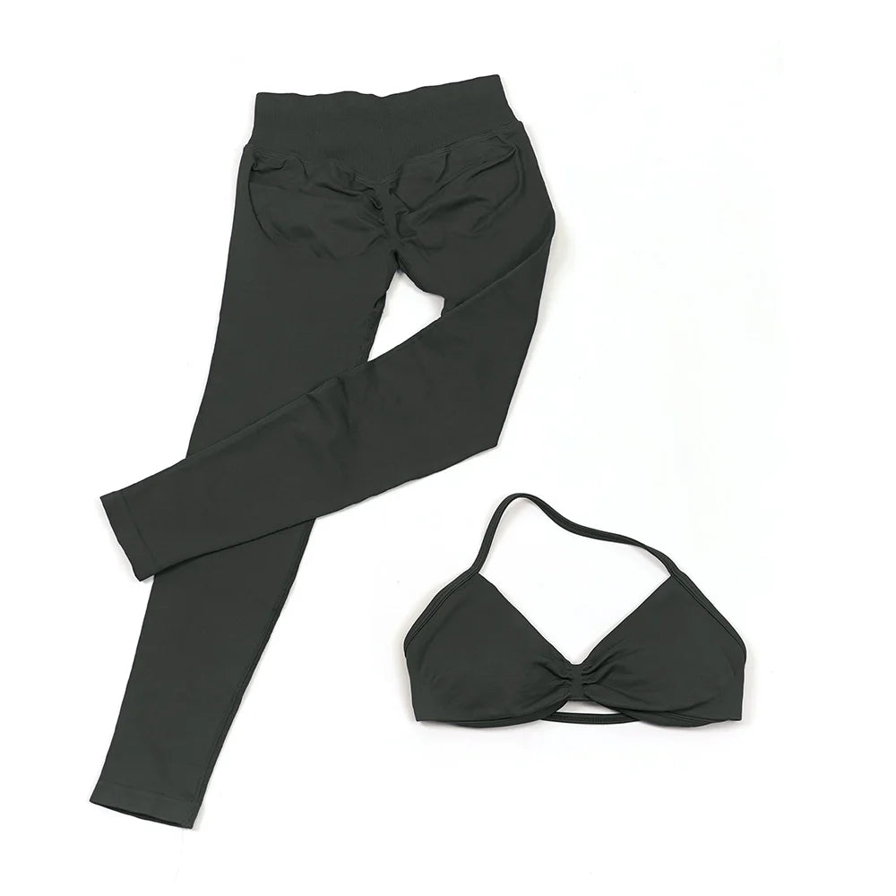 Seamless 2 Pieces Strappy Yoga Halter Bras Sets