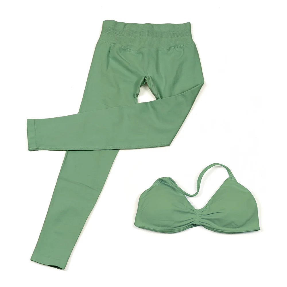 Seamless 2 Pieces Strappy Yoga Halter Bras Sets
